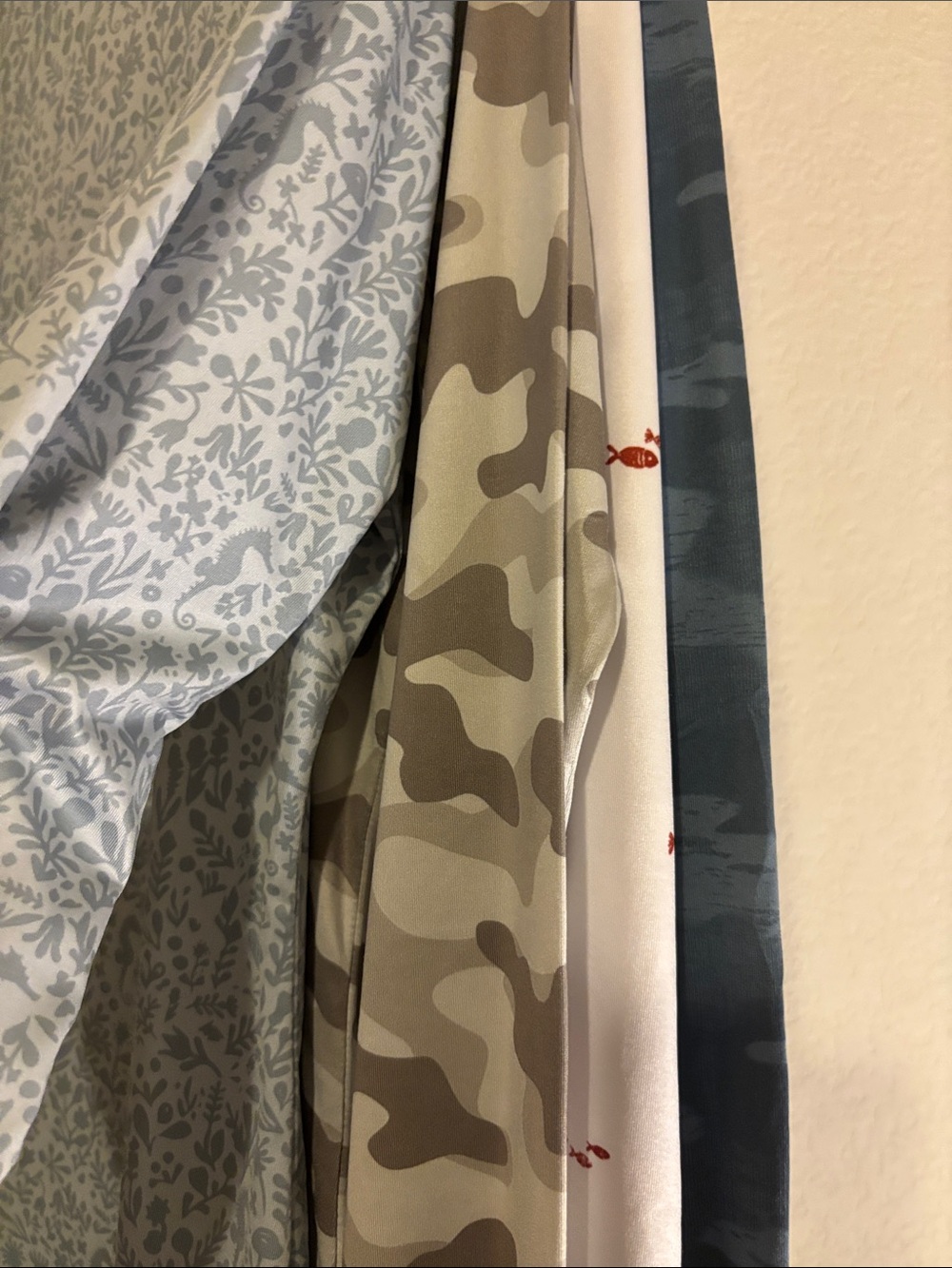 AFTCO small Performance Fishing Shirt bundle - Picture 4 of 7